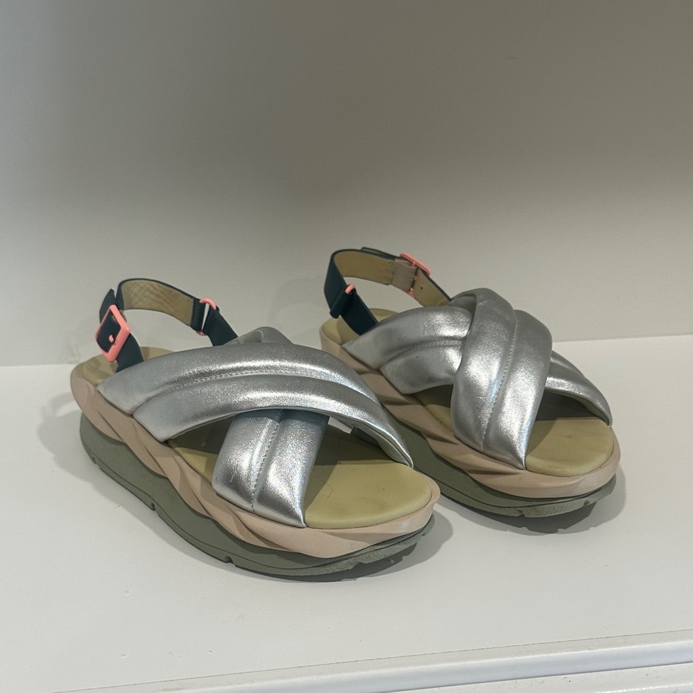 4CCCCEES- Mellow Me Sandals (Indigo) size 39 (8)